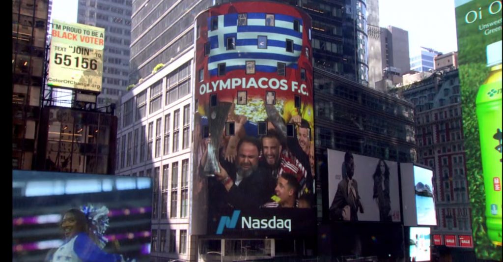 Ο Ολυμπιακός και η κατάκτηση του Conference σε billboard στην Times Square! (vids+pics)