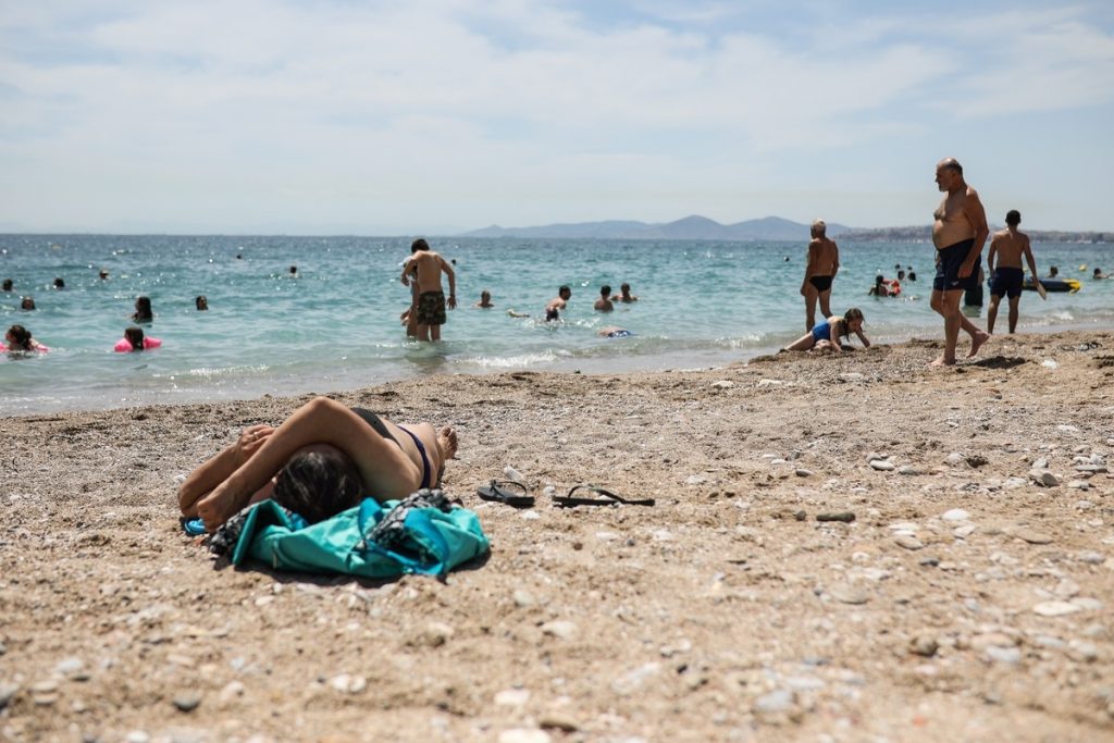 Καιρός: Στους 40 βαθμούς Κελσίου σκαρφαλώνει ο υδράργυρος – Άνεμοι έως και 7 μποφόρ