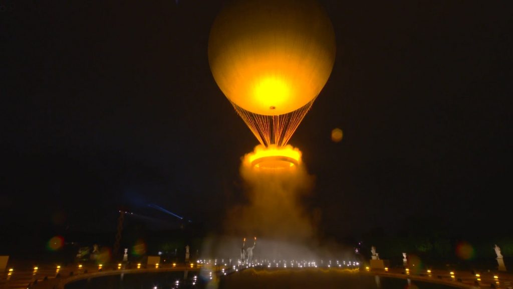 Άναψε μέσα σε ένα αερόστατο η Φλόγα! (pics & vids)