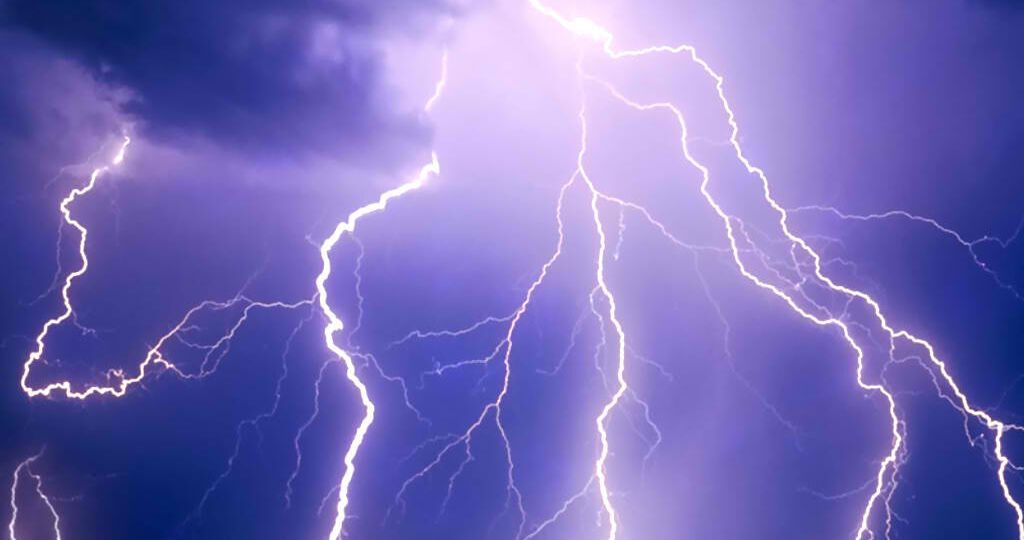 Νέο έκτακτο δελτίο – Ραγδαία επιδείνωση του καιρού με καταιγίδες, χαλάζι και κεραυνούς