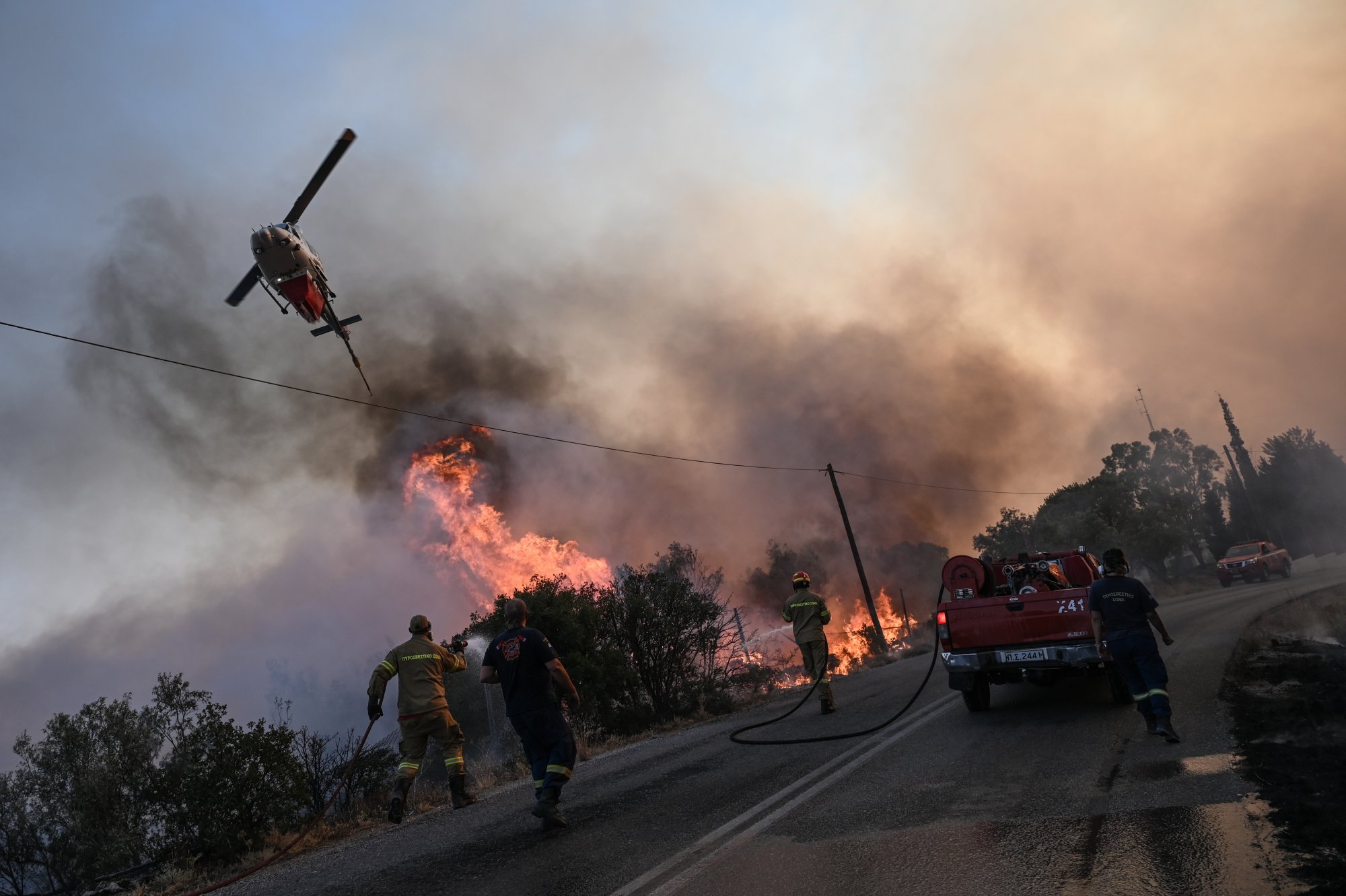 Πορτοκαλί συναγερμός στην Αττική – Πολύ υψηλός κίνδυνος για φωτιές