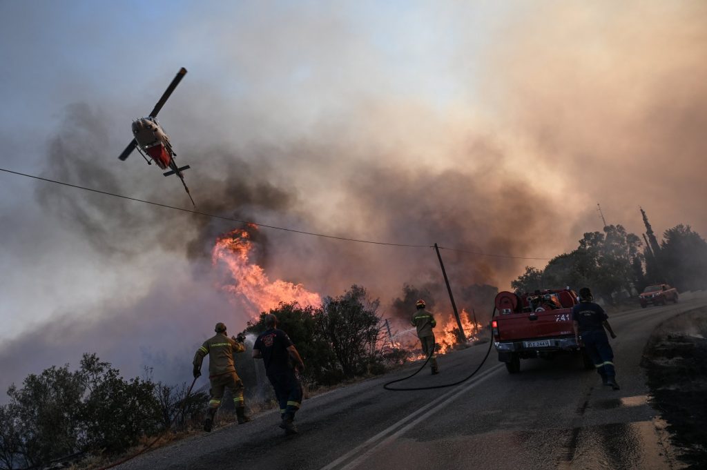 Φωτιά στη Μεσσηνία: Σηκώθηκαν εναέρια μέσα