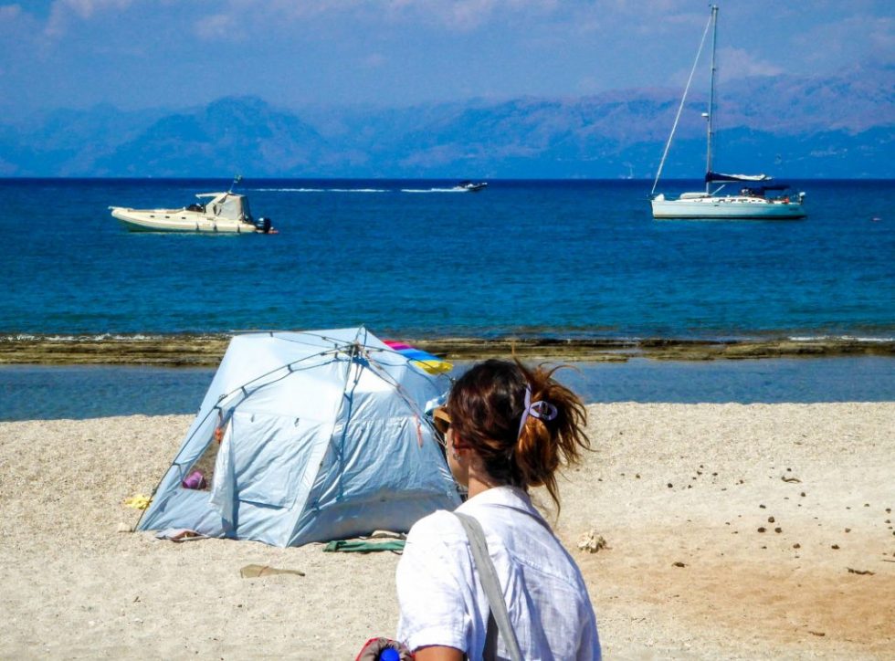 Αίθριος ο καιρός τη Δευτέρα – Πού θα βρέξει από το μεσημέρι και μετά