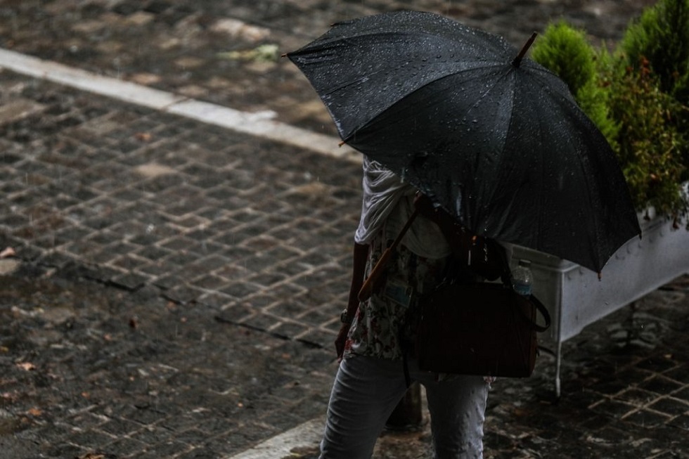 Καιρός: Η «Ψυχρή Λίμνη» φέρνει καταιγίδες και πτώση της θερμοκρασίας – Δύσκολες οι επόμενες 100 ώρες