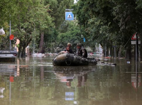 Κακοκαιρία: Σφυροκοπά την Ιταλία – Δύο αγνοούμενοι, σε κατάσταση έκτακτης ανάγκης η Εμίλια Ρομάνια