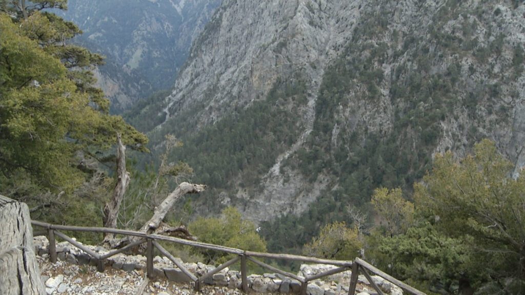 Βίντεο-ντοκουμέντα από τον θανάσιμο τραυματισμό 35χρονης τουρίστριας στο φαράγγι της Σαμαριάς – Αυτοψία Λέκκα