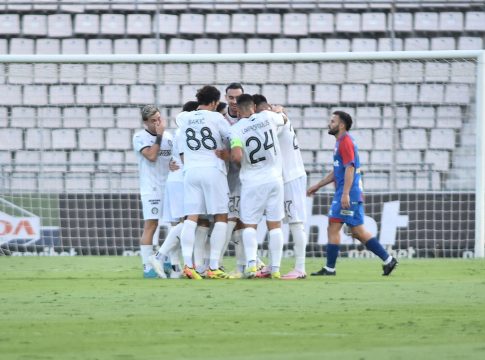 Βόλος – ΟΦΗ 1-3: Παρέλαση των Κρητικών στο Πανθεσσαλικό