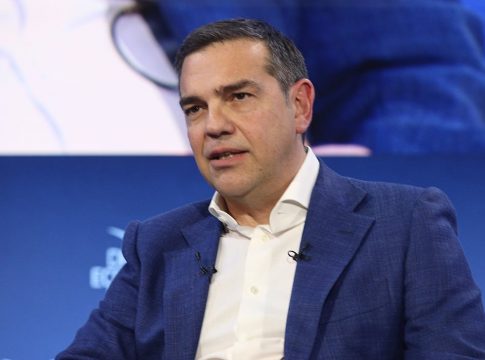 Αλέξης Τσίπρας: Αν δεν αλλάξουμε πορεία, θα ξαναπέσουμε σε τοίχο