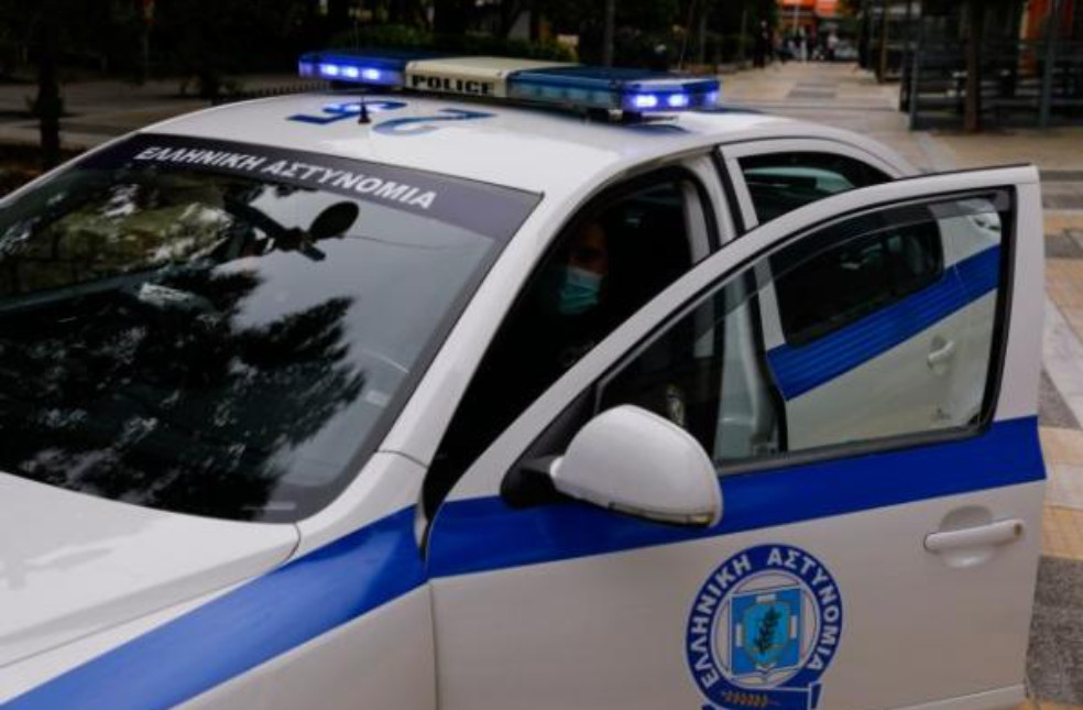 Ηλεία: Έκλεψαν 120.000 από ηλικιωμένη – Τα επέστρεψαν και αφέθηκαν ελεύθεροι