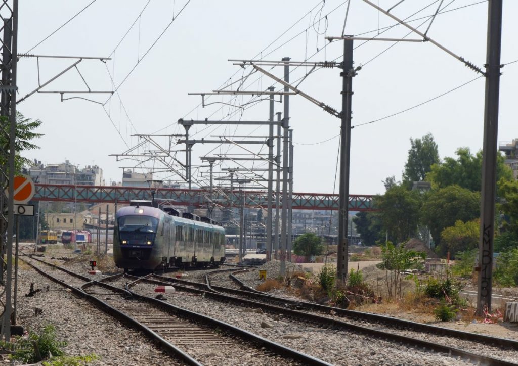 Εισαγγελική παρέμβαση για την παρ’ ολίγον τραγωδία με τρένα στους Αγίους Αναργύρους