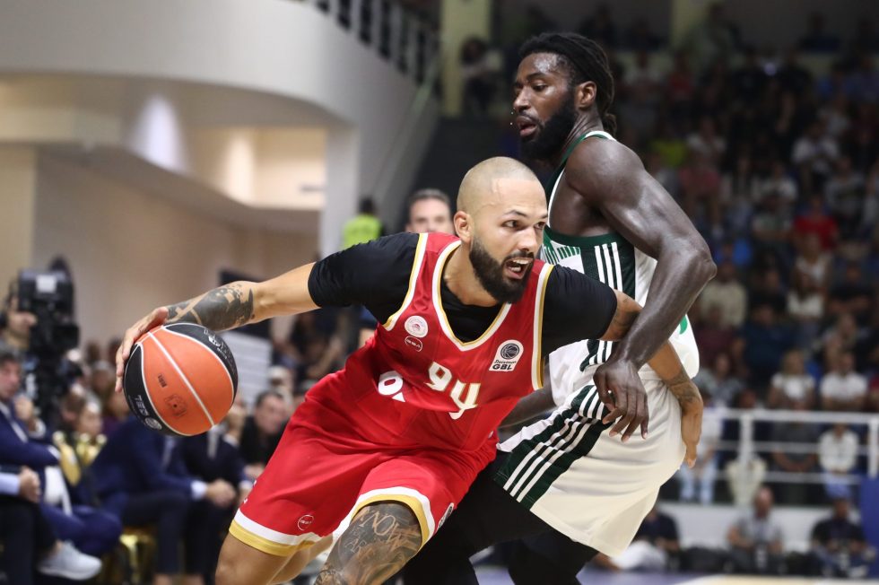 Euroleague: Ποιος θα σηκώσει την κούπα στο Βελιγράδι; Οι αποδόσεις «κλείδωσαν» πριν το τζάμπολ – Τι γίνεται με Ολυμπιακό και Παναθηναϊκό