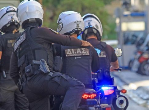 Θεσσαλονίκη: Άρπαξαν από τουρίστα τσαντάκι με διαμάντια αξίας 75.000 ευρώ