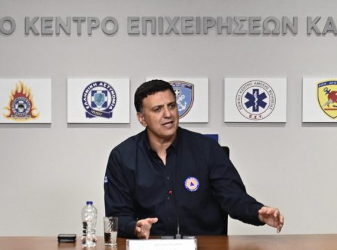 Κικίλιας για εποχικούς πυροσβέστες: Αδιανόητο να εισβάλλουν μειοψηφίες στο υπουργείο Πολιτικής Προστασίας