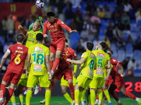 Αλ Καντσία – Αλ Καλίτζ 1-0: Η ομάδα του Μίτσελ επικράτησε στο τέλος αυτής των Δώνη, Φορτούνη και Κουρμπέλη