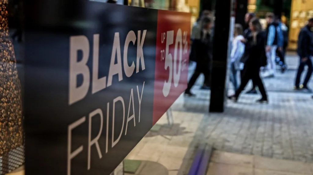 Black Friday: Οι συμβουλές από τον «Συνήγορο του Καταναλωτή» – Τι πρέπει να προσέχουμε στις αγορές μας