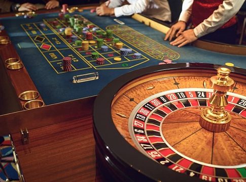 To live casino της NetBet είναι πιο ζωντανό από ποτέ και σε περιμένει με τετραπλό δώρο* καλωσορίσματος!