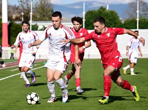 Live: Ολυμπιακός Κ19 – Τρέντσιν Κ19