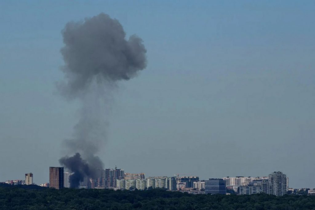 Η Ρωσία βομβάρδισε το Κίεβο με οκτώ βαλλιστικούς πυραύλους μια μέρα μετά την ομιλία του Πούτιν