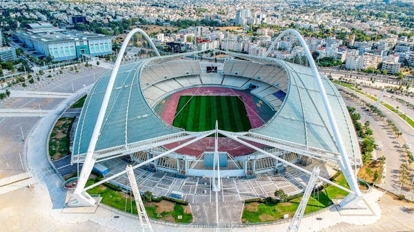 Διαγωνισμός 78 εκατ. για τη στατική και λειτουργική αποκατάσταση των δύο στεγάστρων Καλατράβα στο ΟΑΚΑ