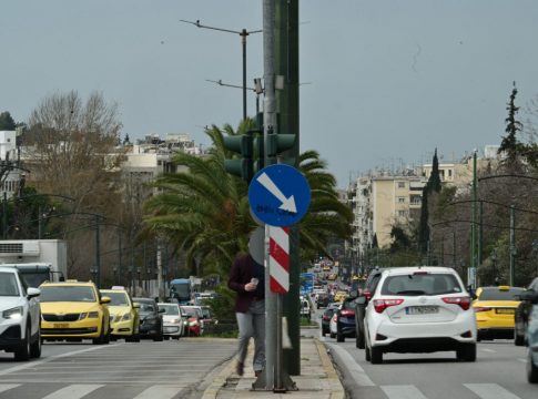 Κυκλοφοριακό κομφούζιο στον Κηφισό – Στο «κόκκινο» η κίνηση