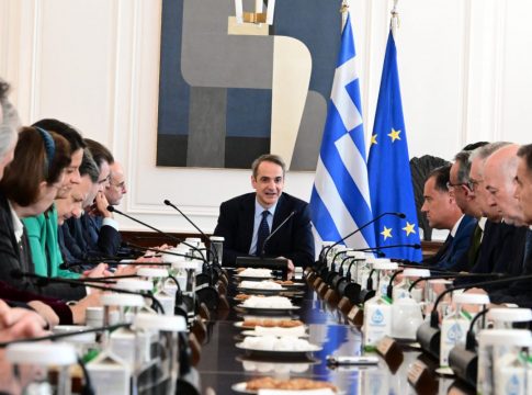 Κυβέρνηση: Ιανουάριος με «άγχος» για νομοσχέδια – στόχους και με αποκαλύψεις για τον Πρόεδρο της Δημοκρατίας