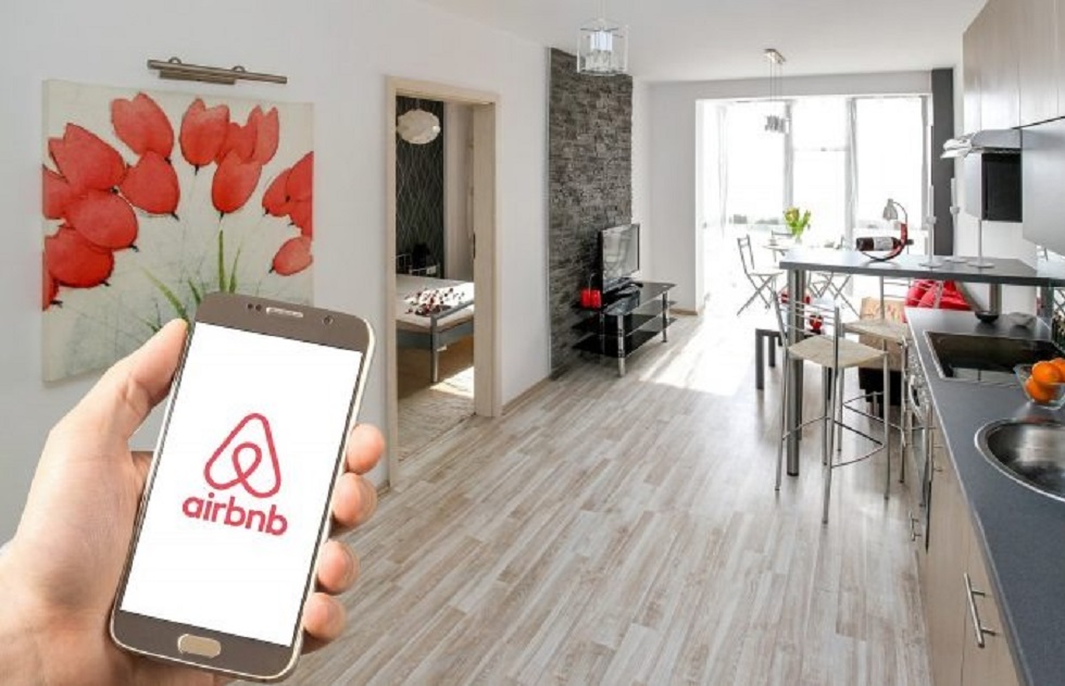 Στα ύψη η ζήτηση για καταλύματα Airbnb – Τι αποκαλύπτουν τα στοιχεία