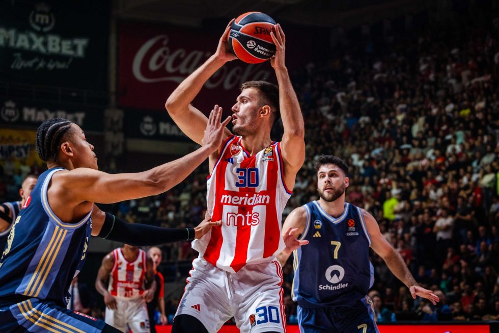 Mr. Clutch: Ο Πετρούσεφ είναι αδιανόητος στην τελευταία περίοδο (pics, vids)