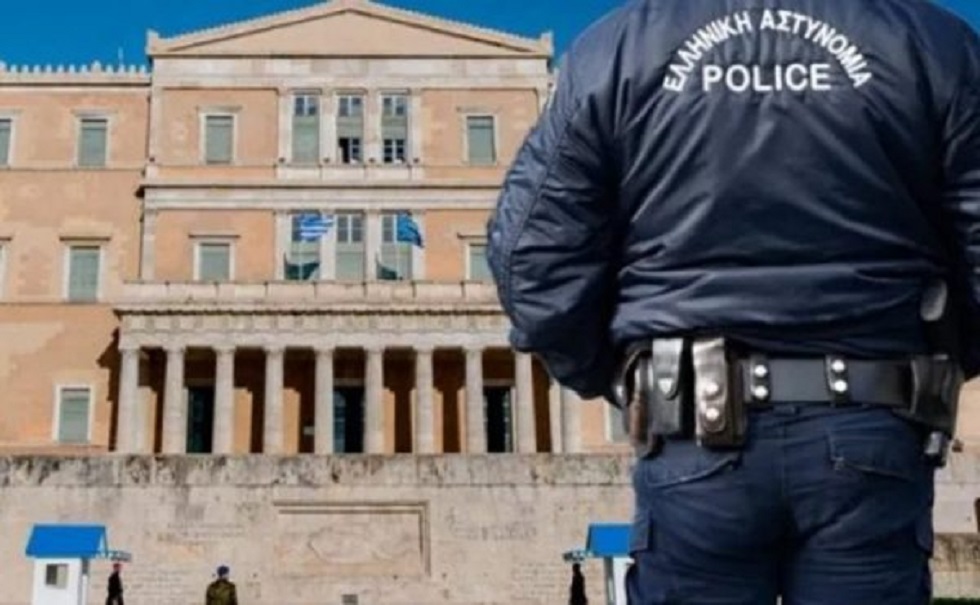 Ποινή φυλάκισης 7 μηνών στον αστυνομικό της Βουλής για ενδοοικογενειακή απειλή – Τι είπε στο δικαστήριο