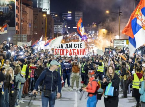 Οι φοιτητές του Βελιγραδίου έφτασαν στο Νόβι Σαντ – Αντιδράσεις Βούτσιτς