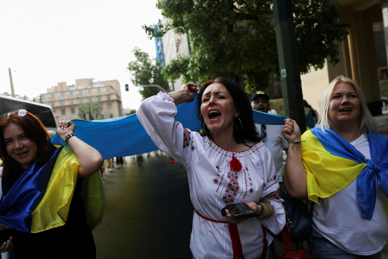 «Σαν πλειστηριασμός» – Τι σκέφτονται οι Ουκρανοί για τις συνομιλίες Τραμπ και Πούτιν