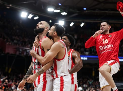 Buzzer beater Φουρνιέ, τάπα Φαλ και κάρφωμα Γκραντ: Αυτό είναι το Top-10 της αγωνιστικής της Euroleague