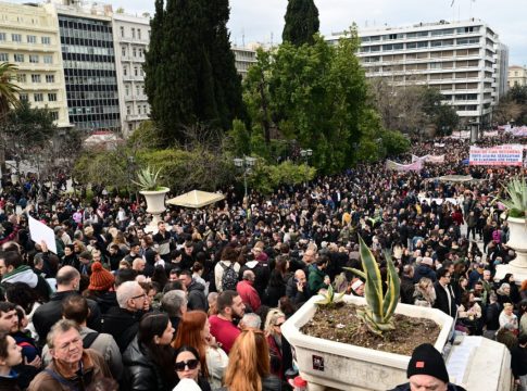 Νέα Αριστερά: «Ο λαός μίλησε – Απαιτούμε την άμεση παραίτηση της κυβέρνησης Μητσοτάκη»