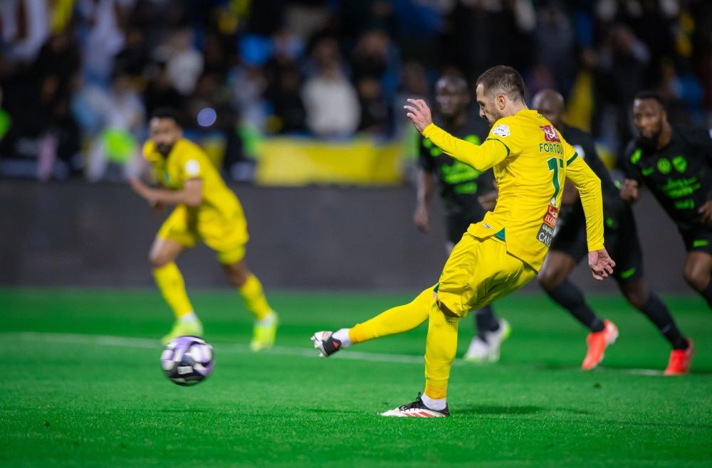 Φορτούνης – Μπενζεμά 1-1 (vid)