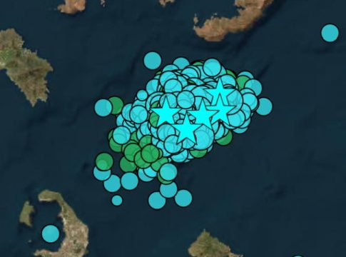 Σαντορίνη – Σεισμοί: Νέα ανάρτηση Τσελέντη μετά τα 5,3 Ρίχτερ – «Έχουμε πολύ δρόμο μπροστά μας…»