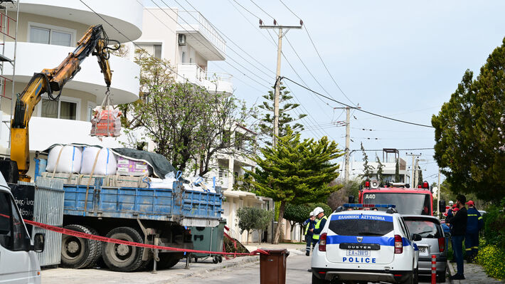 «Πυρά» κομμάτων στην κυβέρνηση για το εργατικό δυστύχημα στην Βούλα – Ζητούν ενίσχυση του ΣΕΠΕ