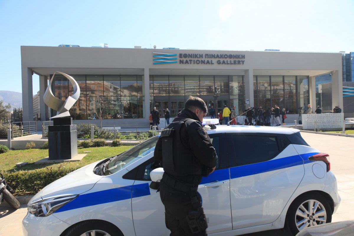 Τι έλεγε πριν τον βανδαλισμό στην Εθνική Πινακοθήκη ο βουλευτής της Νίκης – «Της κακιάς ώρας καλλιτέχνες»