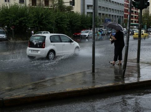 Καιρός: Νέο έκτακτο της ΕΜΥ – Μεγάλη πτώση της θερμοκρασίας, θυελλώδεις άνεμοι και χιόνια